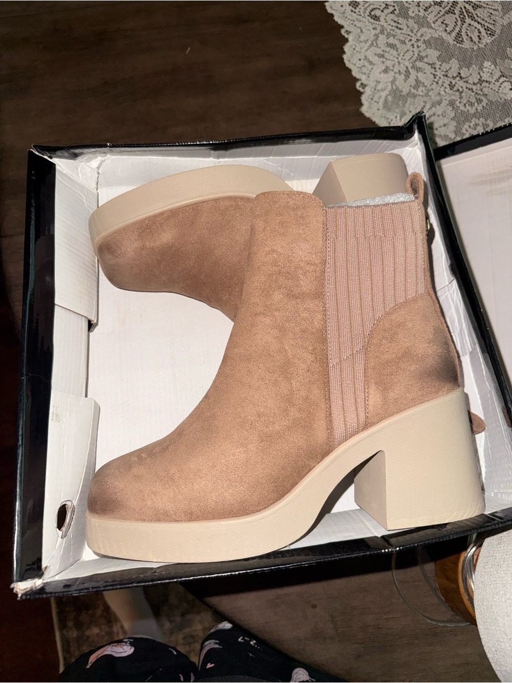 Brand NEW—Pierre Dumas distressed Suede Platform Chelsea Boot in Light Brown